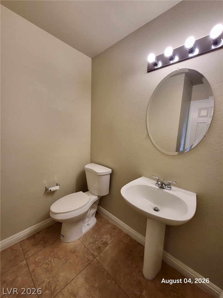8236 West Rochelle Avenue Property Photo 5