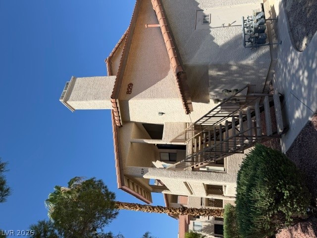 829 Rock Springs Drive 102 Property Photo 1