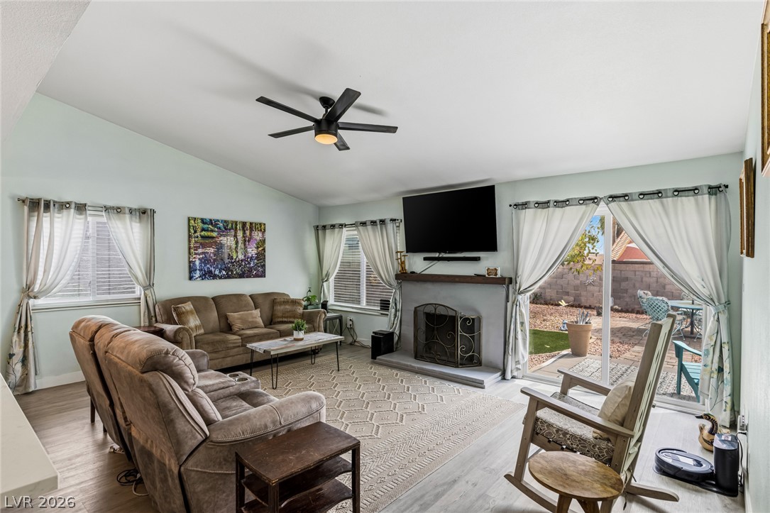 4476 Sunny Dunes Drive Property Photo 19