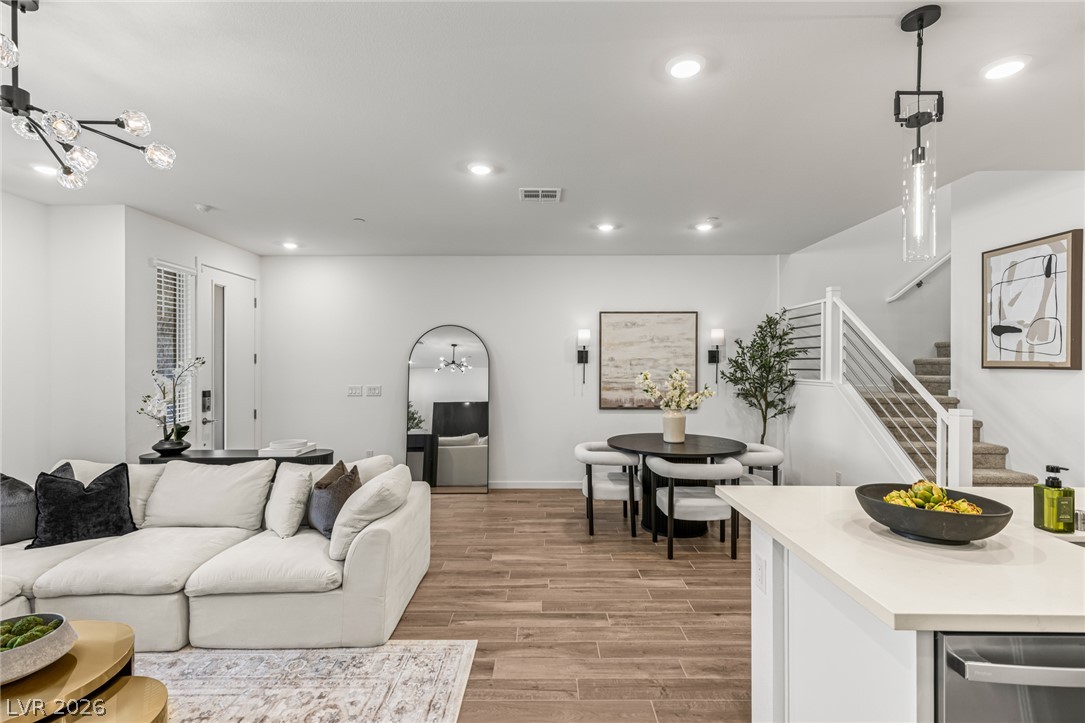 1503 Melodic Lark Drive Property Photo 11