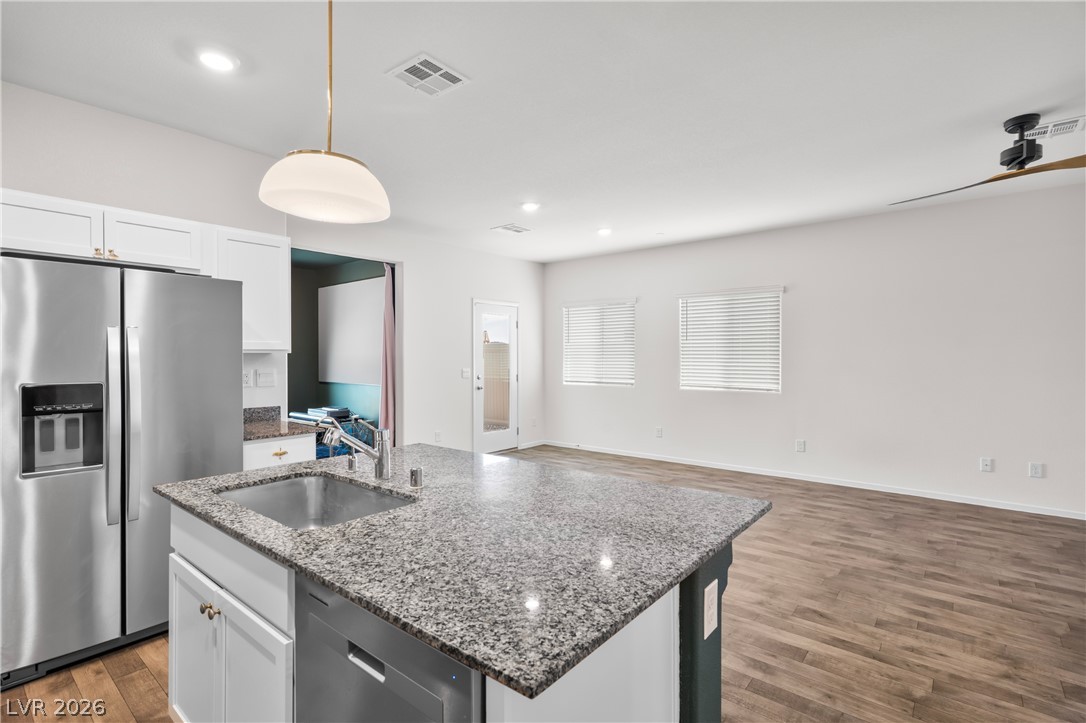 340 Larksong Avenue Property Photo 16