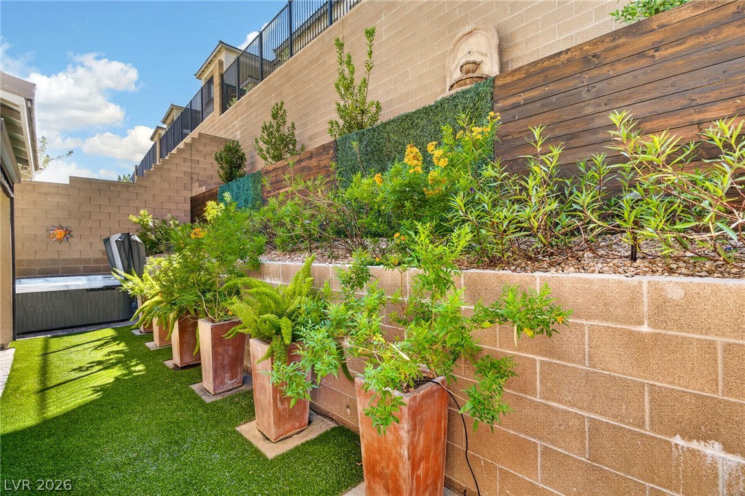 1583 Pacific Baza Street Property Photo 27