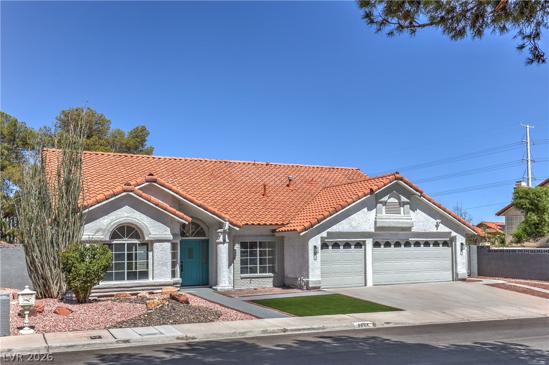 8604 Grandbank Drive Property Photo 3