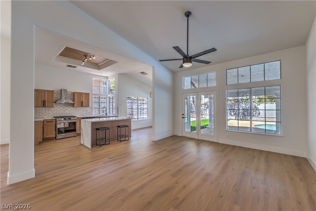 8604 Grandbank Drive Property Photo 19