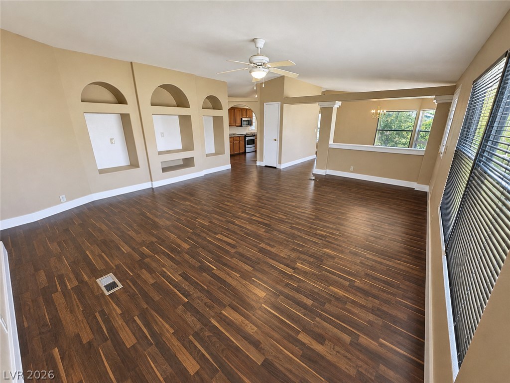 5460 North Humbolt Place Property Photo 8