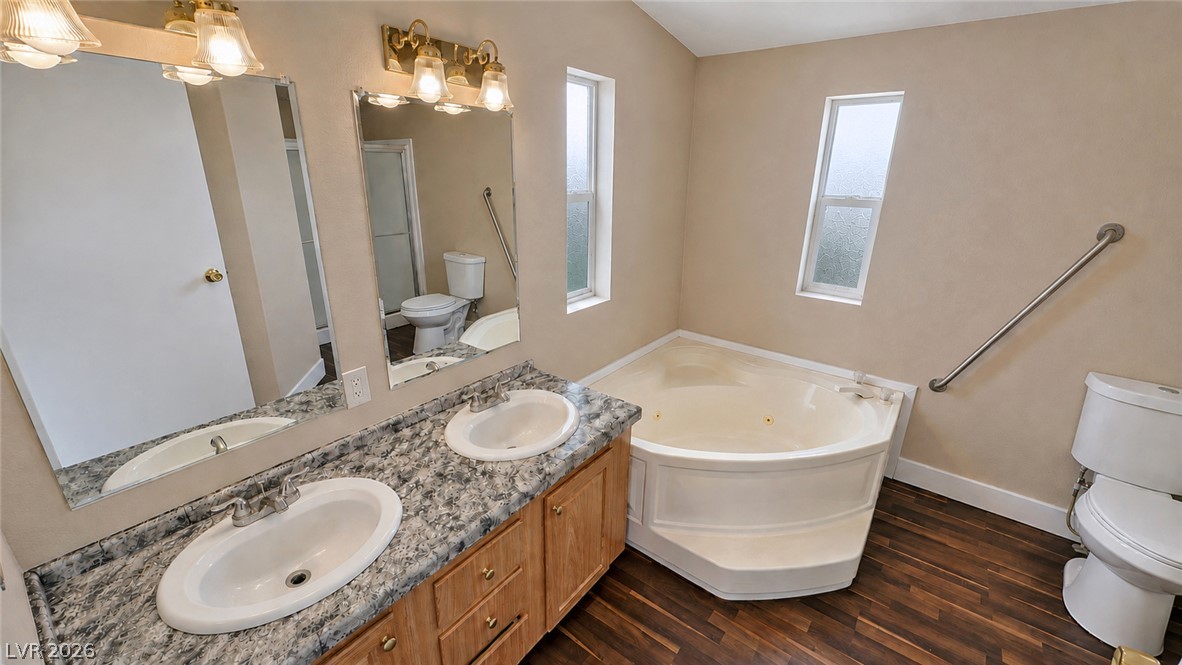 5460 North Humbolt Place Property Photo 27