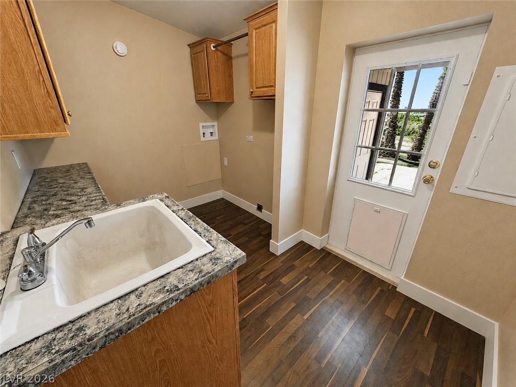 5460 North Humbolt Place Property Photo 38