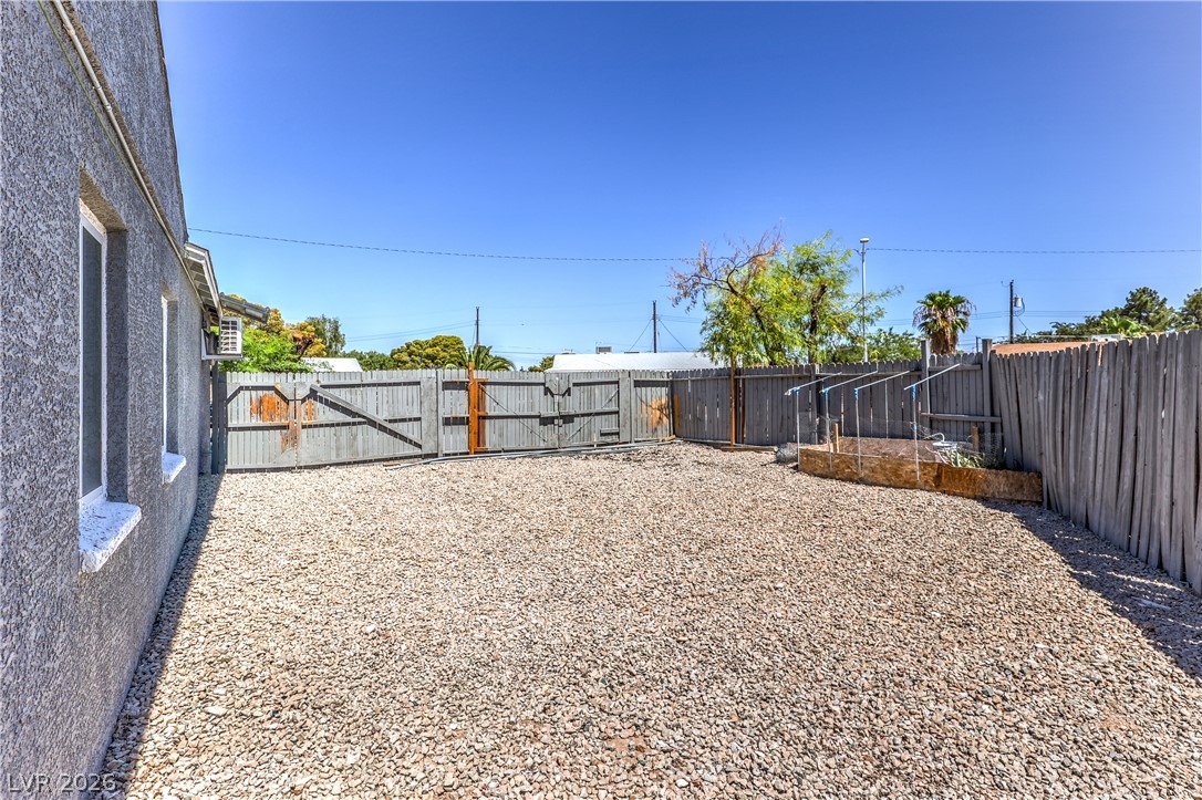 4401 Dover Place Property Photo 15