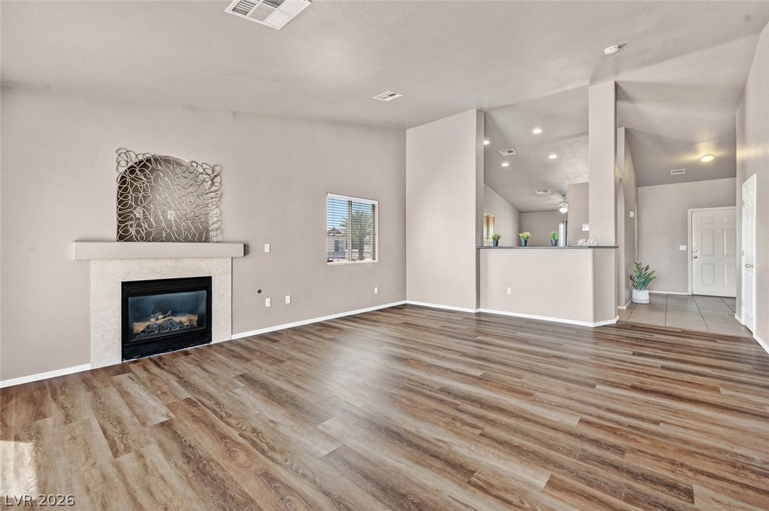 529 Sun Mountain Avenue Property Photo 3