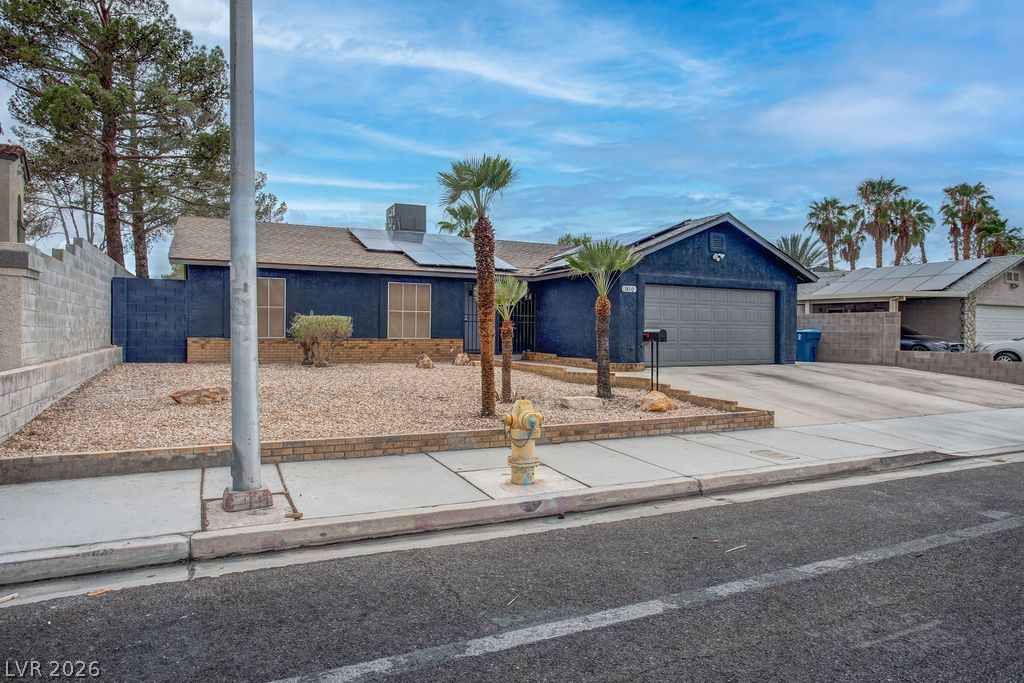 1800 North Torrey Pines Drive