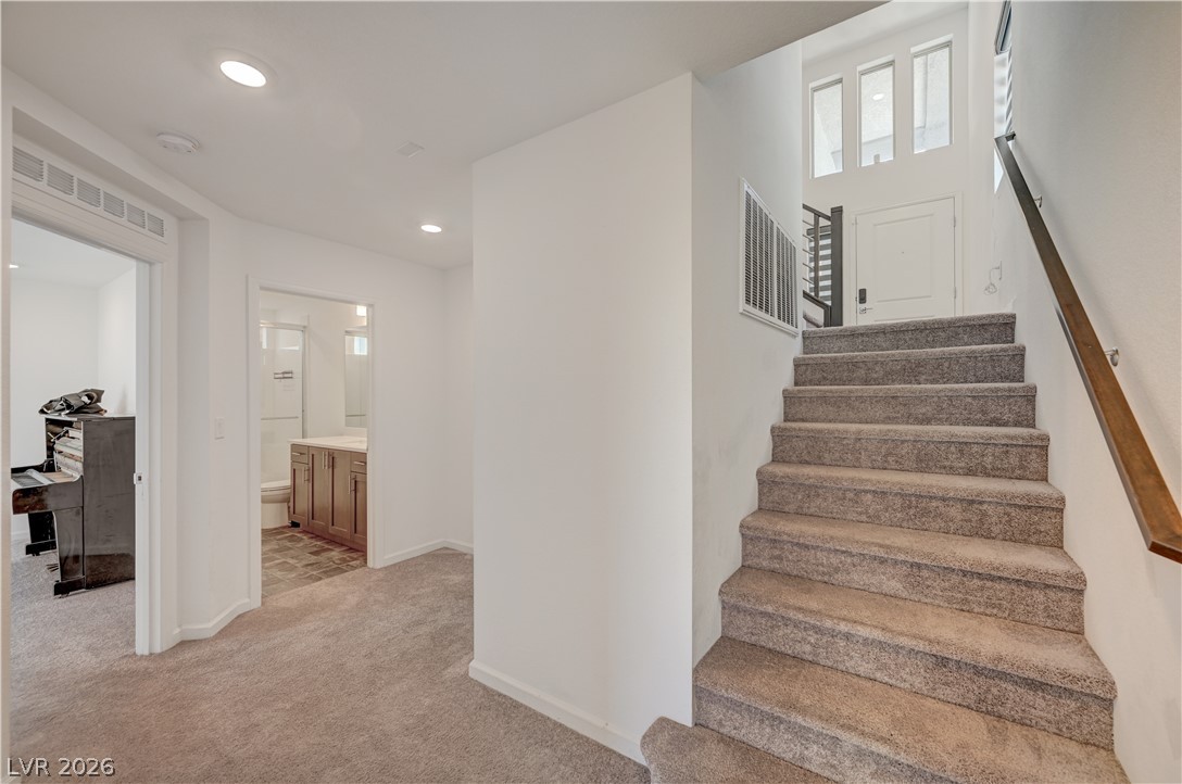 7760 Misty Oaks Avenue Property Photo 8