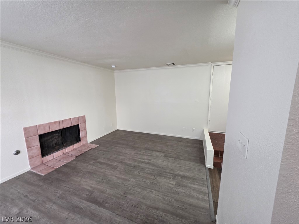 5049 Spencer Street D Property Photo 35