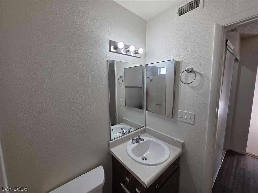 5049 Spencer Street D Property Photo 46