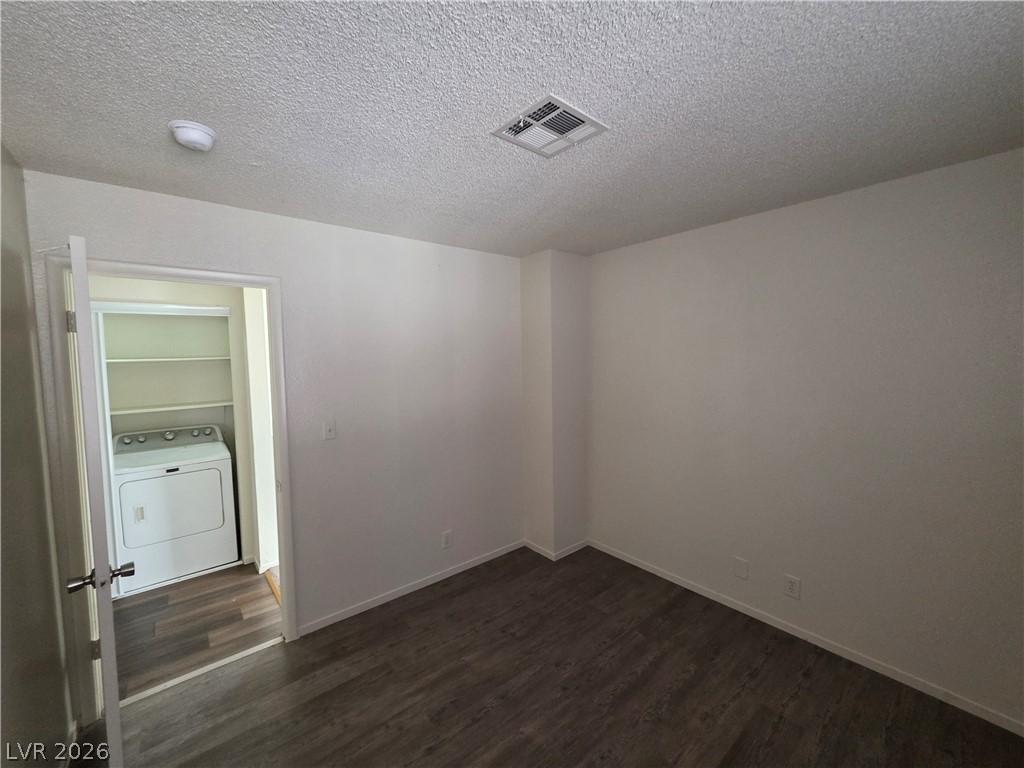 5049 Spencer Street D Property Photo 58