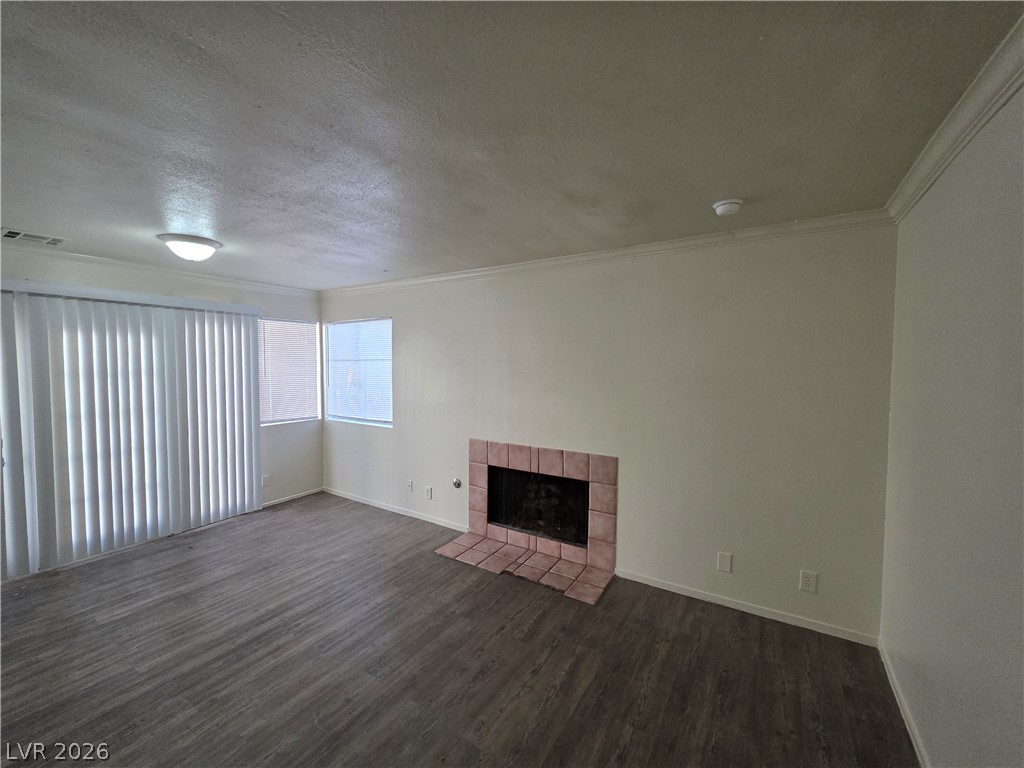5049 Spencer Street D Property Photo 66