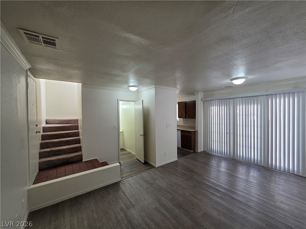 5049 Spencer Street D Property Photo 72