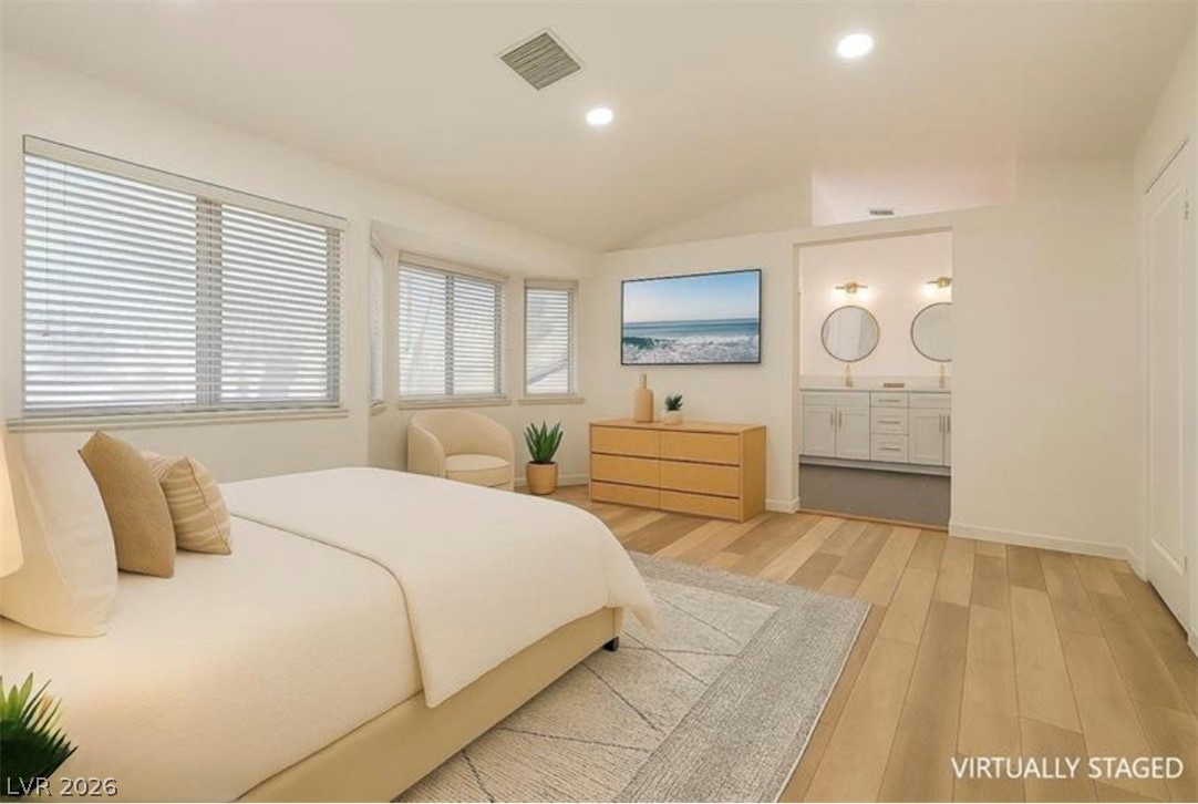 8404 Shore Breeze Drive Property Photo 17