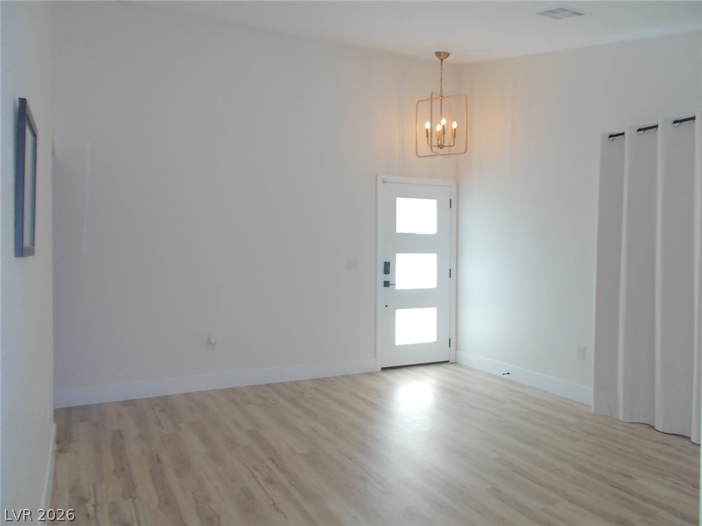 519 Crimson View Place Property Photo 5