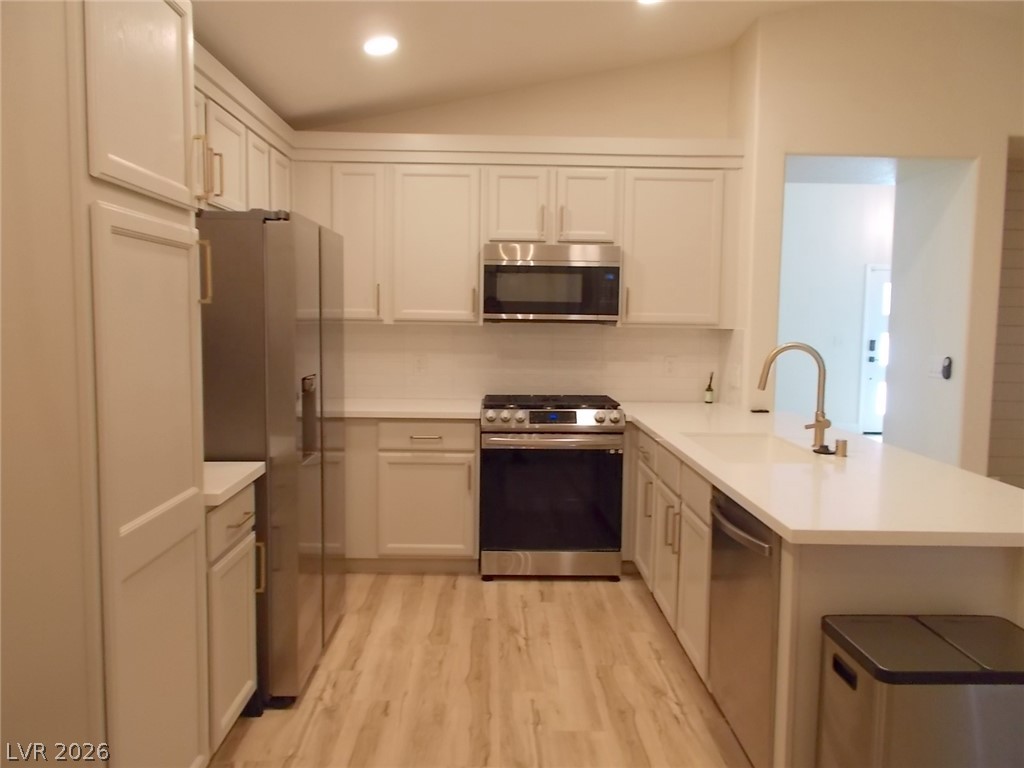 519 Crimson View Place Property Photo 11