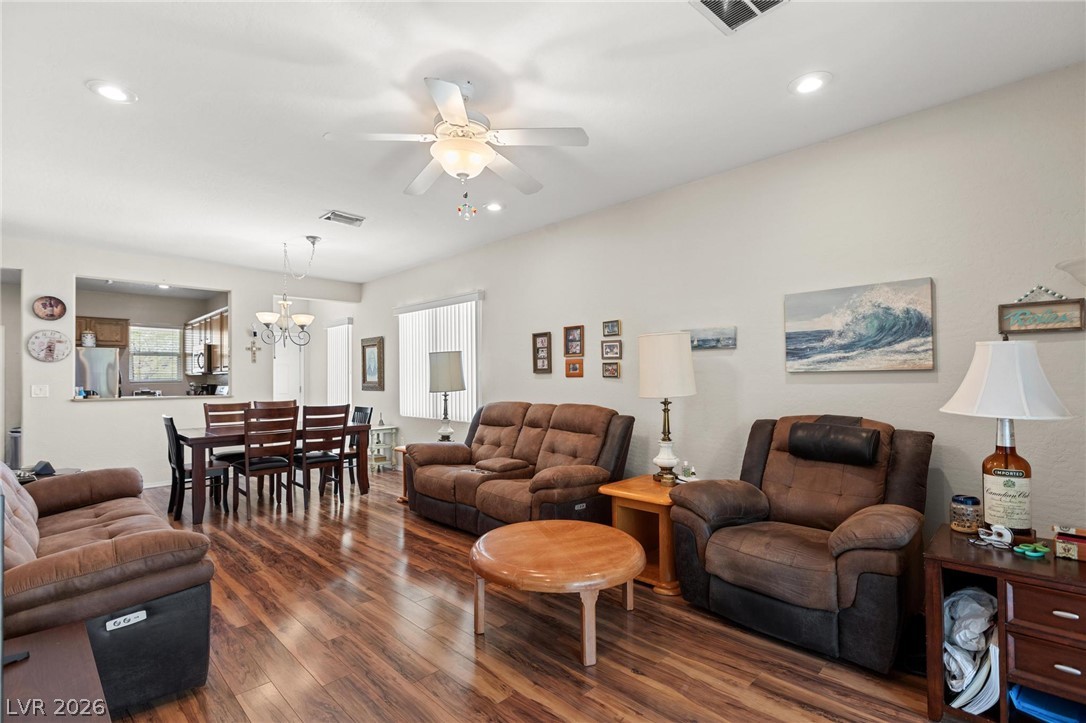 2544 Sirius Star Street Property Photo 5