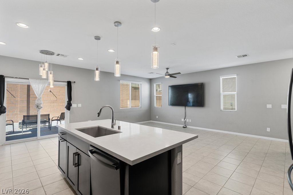364 Free Fall Avenue Property Photo 8
