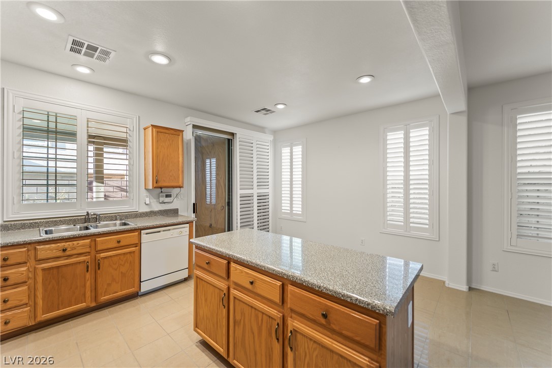 10291 Garden State Drive Property Photo 4