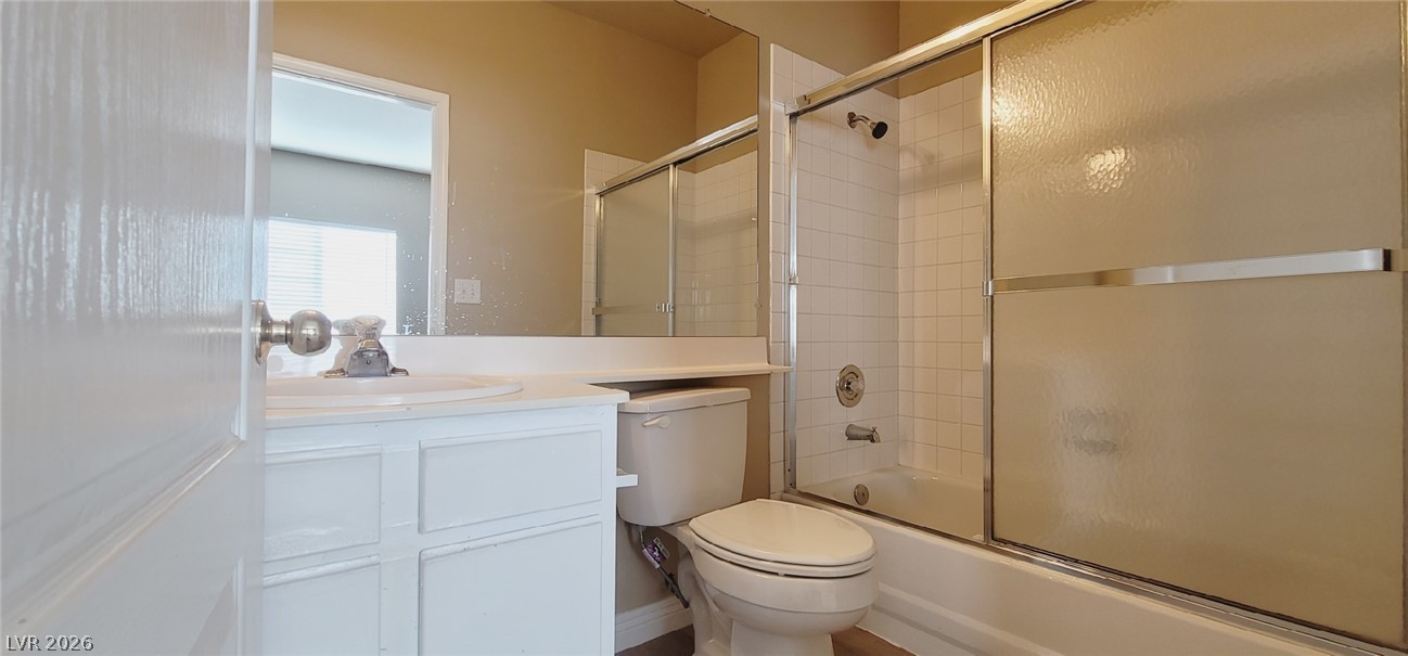 1900 North Torrey Pines Drive 203 Property Photo 9