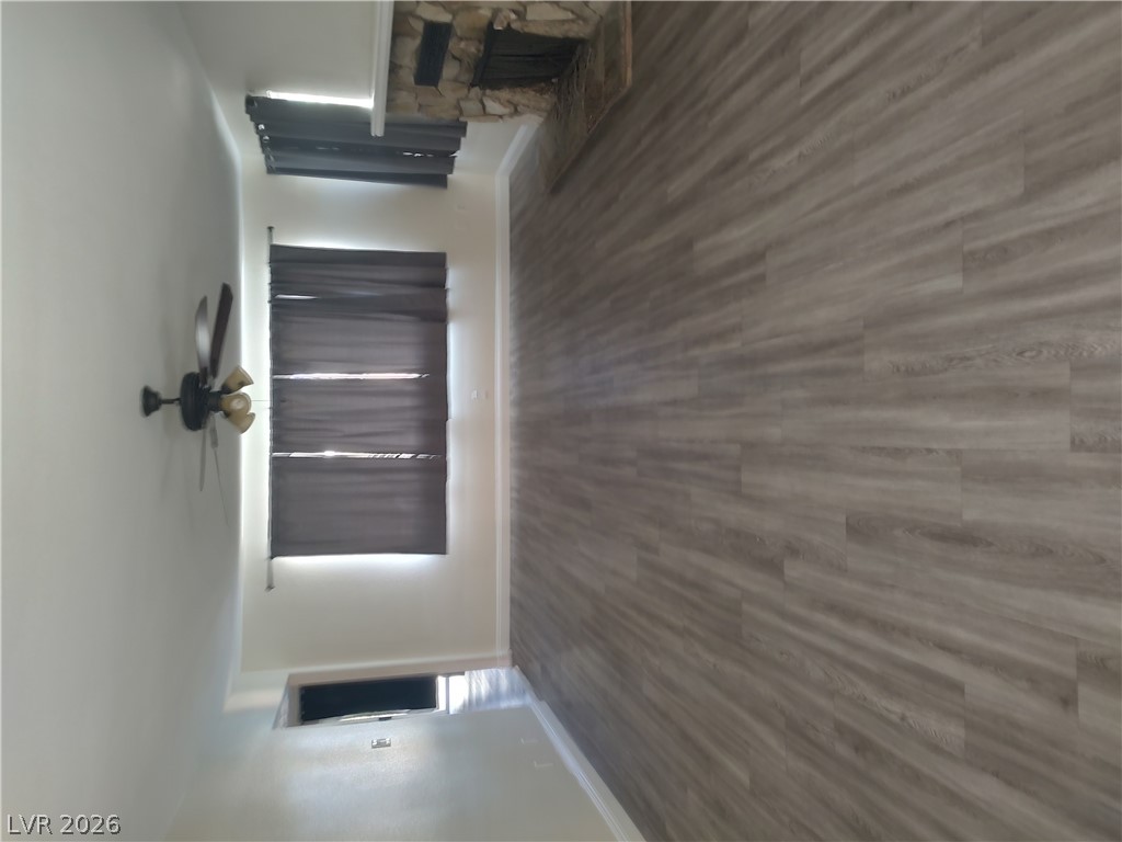 325 Park Way West Property Photo 7