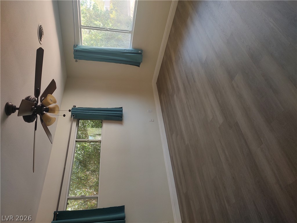 325 Park Way West Property Photo 13