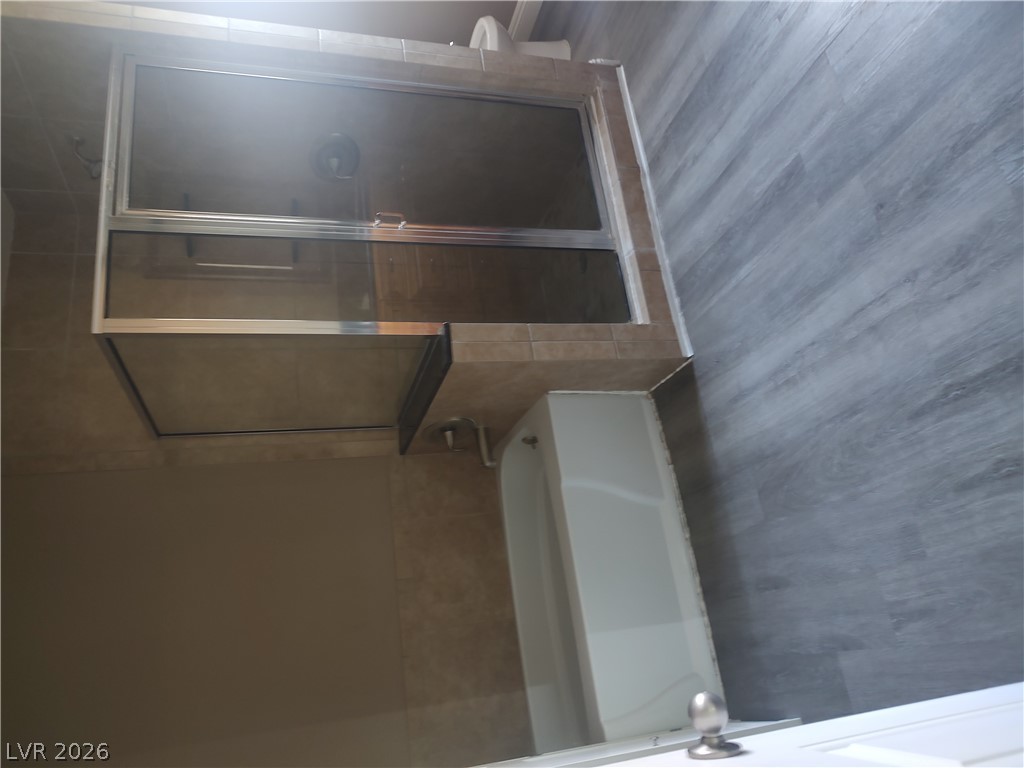325 Park Way West Property Photo 18