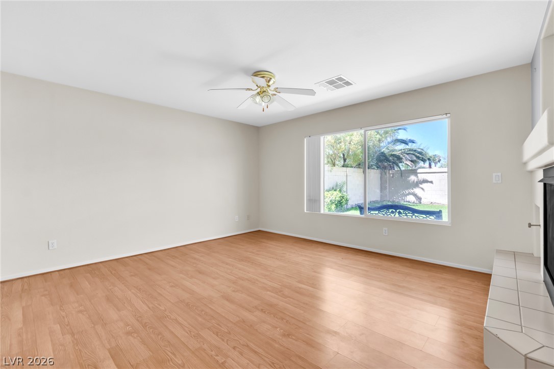 650 Ribbon Grass Avenue Property Photo 8