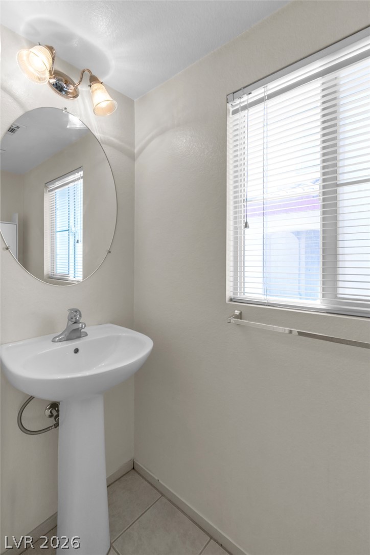 650 Ribbon Grass Avenue Property Photo 16