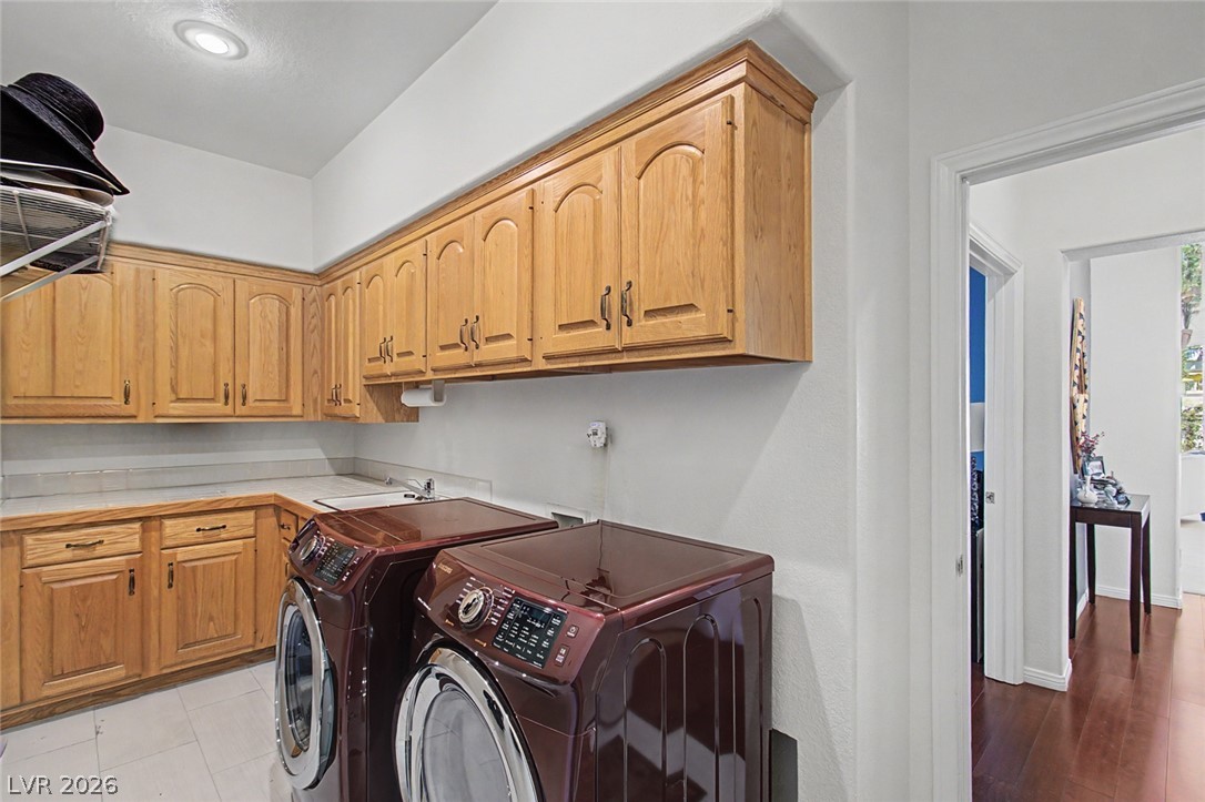 8131 Castle Pines Avenue Property Photo 22