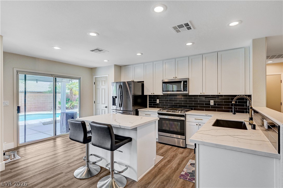4916 Apache Valley Avenue Property Photo 10