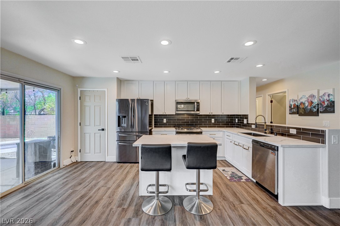 4916 Apache Valley Avenue Property Photo 11