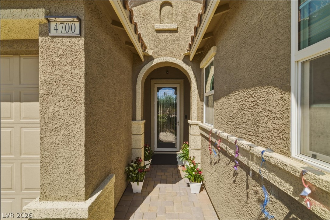 4700 Suntree Court Property Photo 3