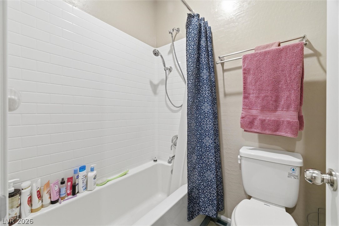 4700 Suntree Court Property Photo 8