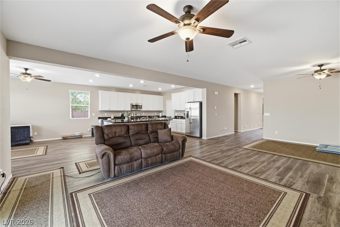 4700 Suntree Court Property Photo 14