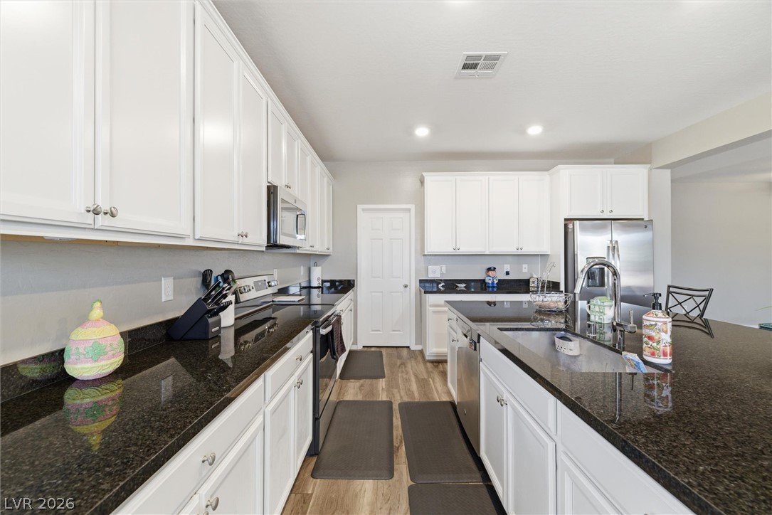 4700 Suntree Court Property Photo 19