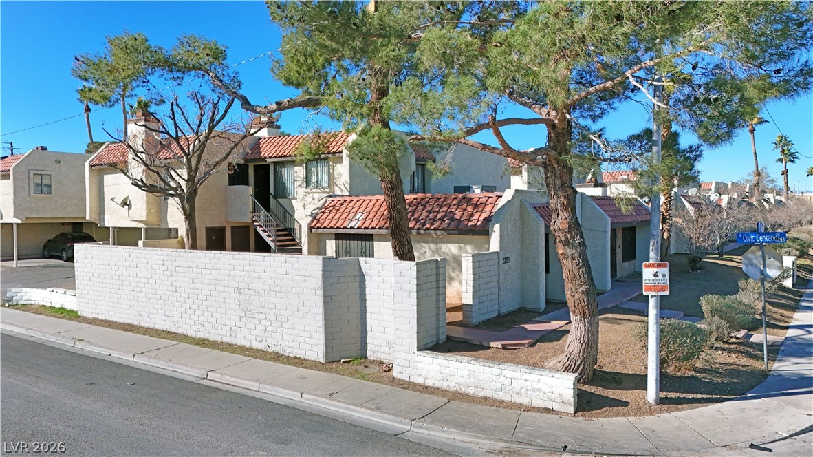 2205 Sun Avenue C Property Photo 1
