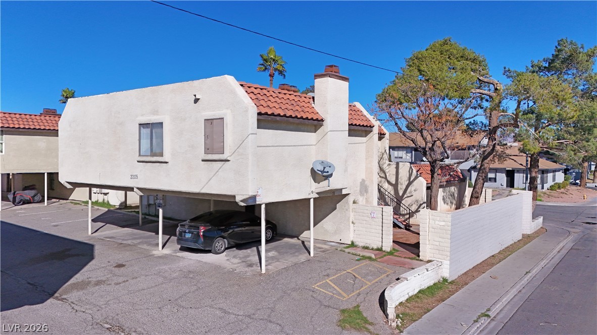2205 Sun Avenue C Property Photo 2