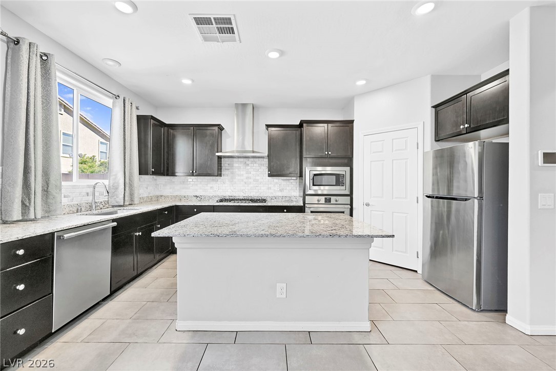 2664 Crystal Quartz Street Property Photo 2