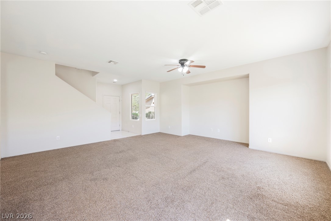 2728 Holmfault Street Property Photo 9