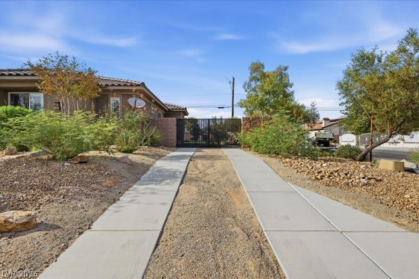 7275 Hinson Street Property Photo 6