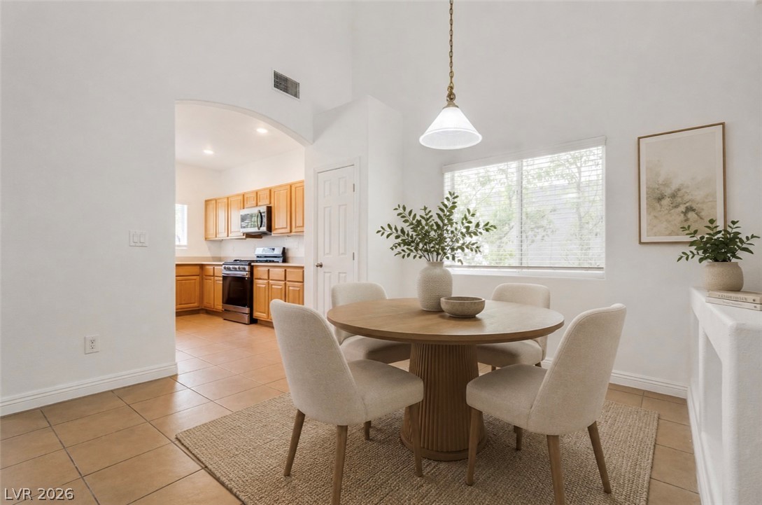 9182 Sunken Meadow Avenue Property Photo 10
