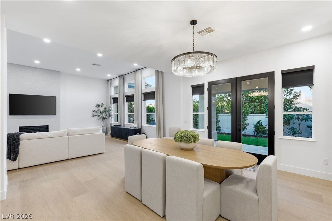 720 Sir James Bridge Way Property Photo 14