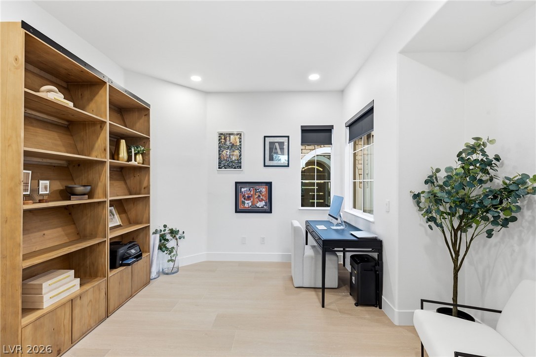 720 Sir James Bridge Way Property Photo 18