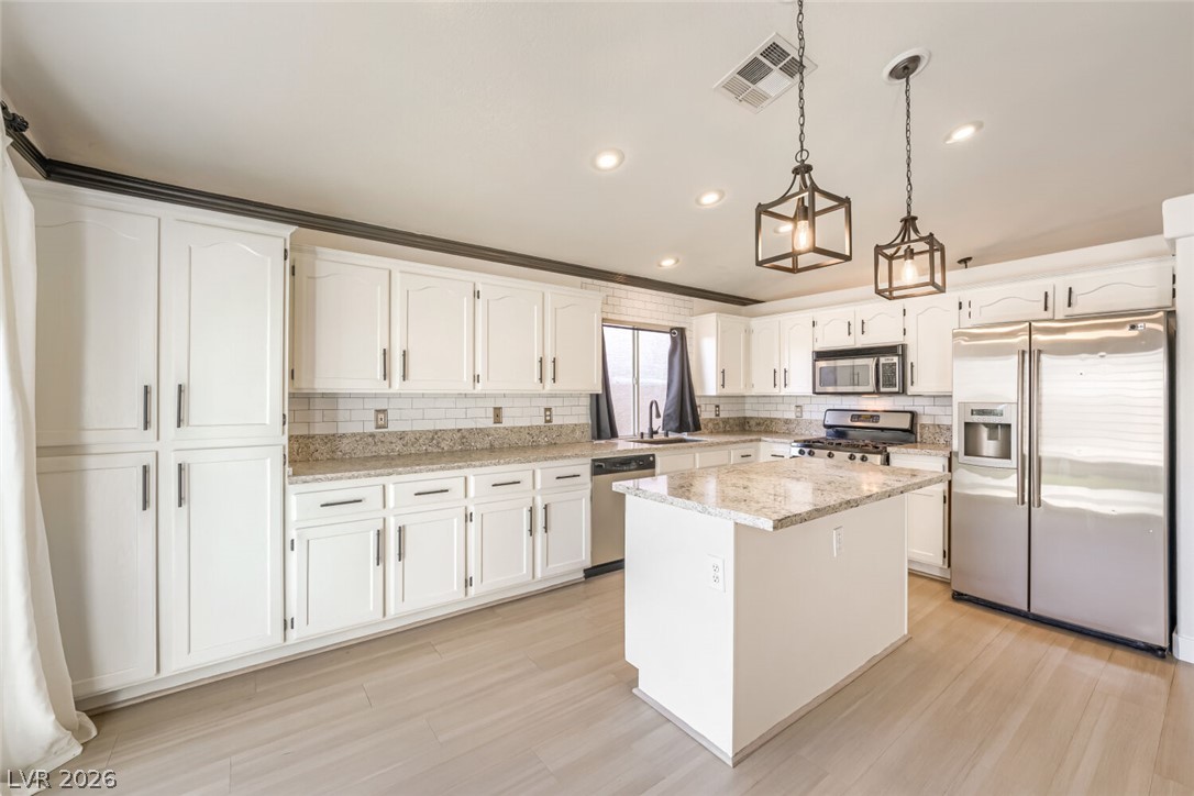 10236 Desert Wind Drive Property Photo 11