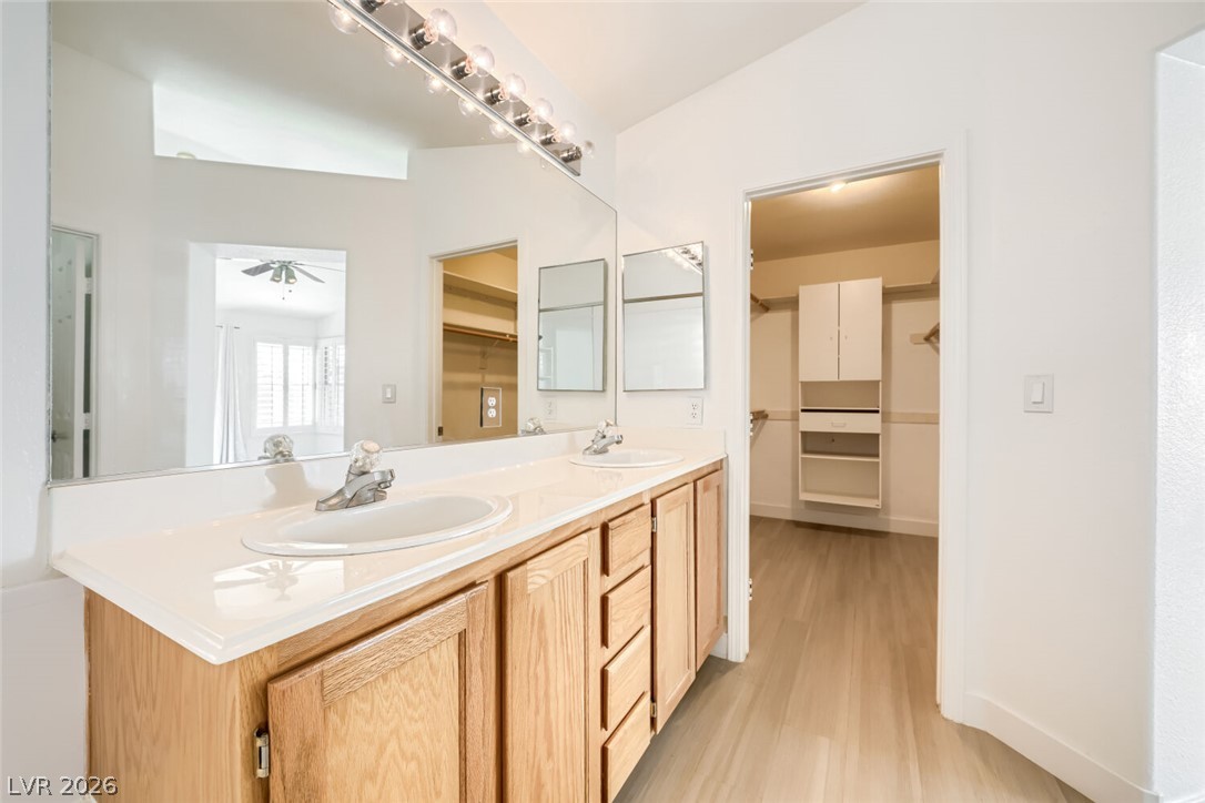 10236 Desert Wind Drive Property Photo 18