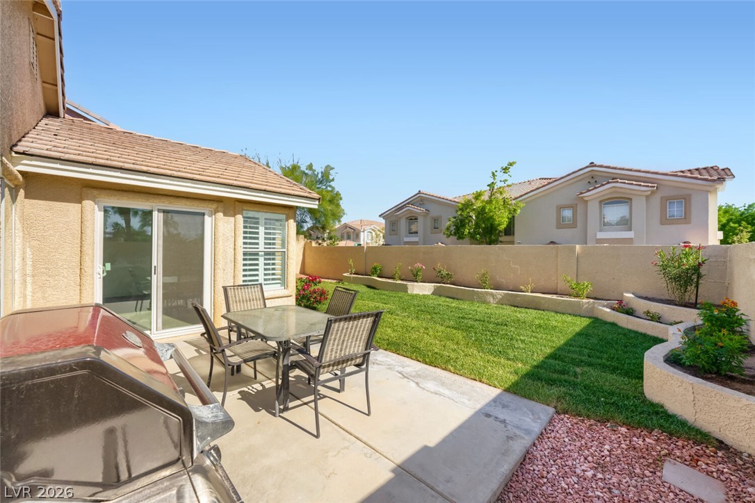 10236 Desert Wind Drive Property Photo 25